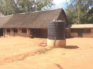 Verbetering van de watercondities op de Girls High School in Kwale